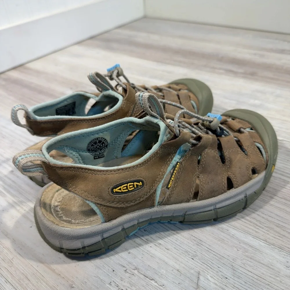 KEEN Newport H2 Women's Sandals Size 7 Brown Blue Waterproof Hiking Shoes